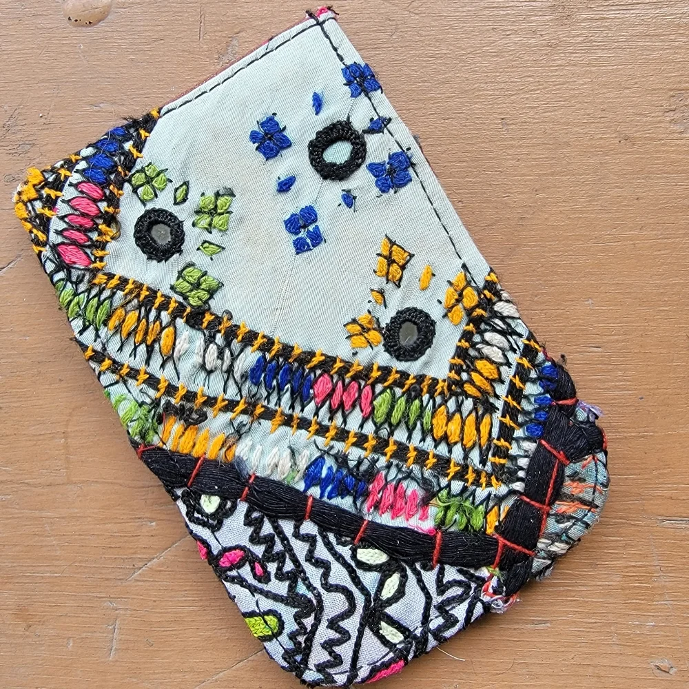 🪬🍄 Free People Boho Embroidered Repurposed vtg banjara hippie Wallet card case